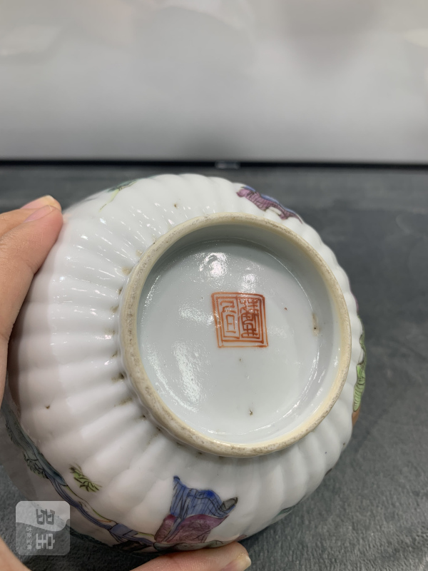 清同治粉彩福禄寿三星模印花口碗 - 图10